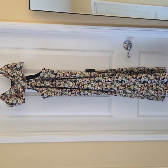 Lulu's It's a Perfect Pick Navy Blue Floral Print Cutout Maxi Dress - Picture 5 of 13